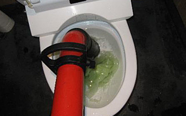 トイレ・排水管のつまり直し